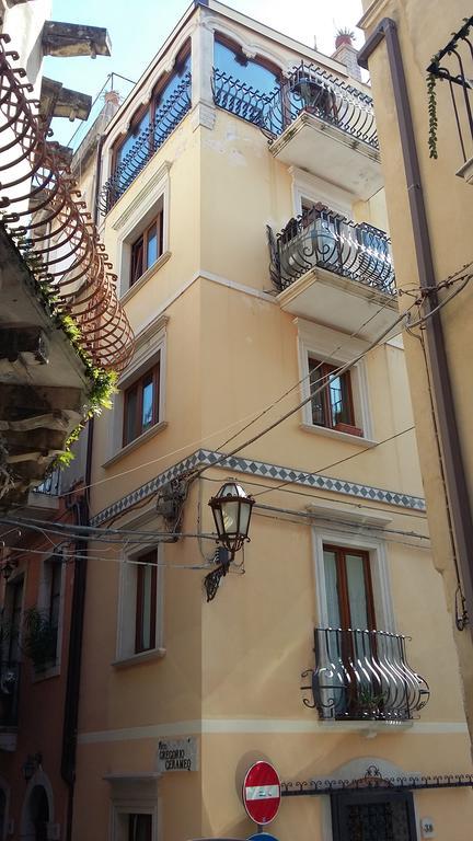 Ferienwohnung Taormina Rainbow House Exterior foto